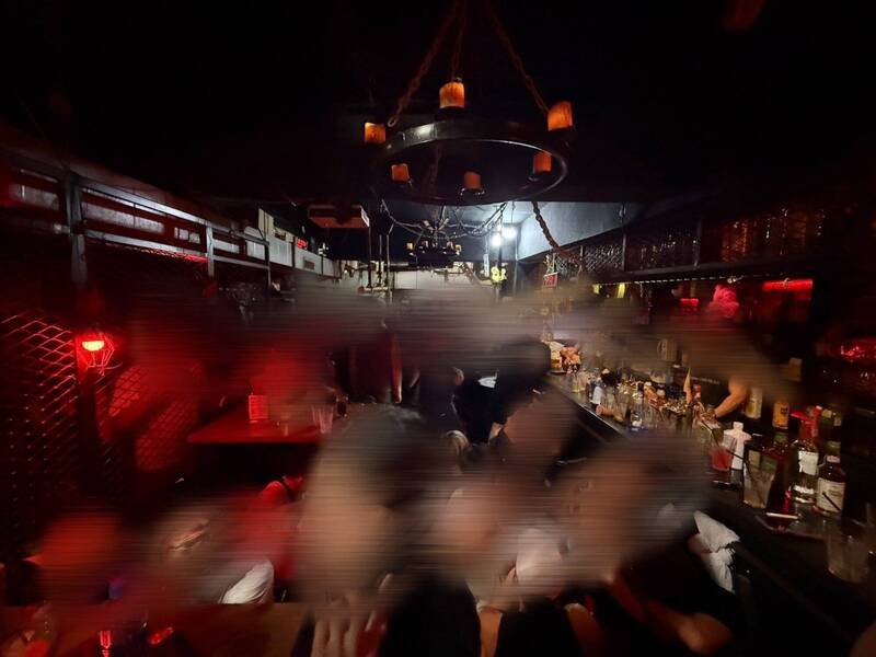 阿淇博士談西門町酒吧執法爭議