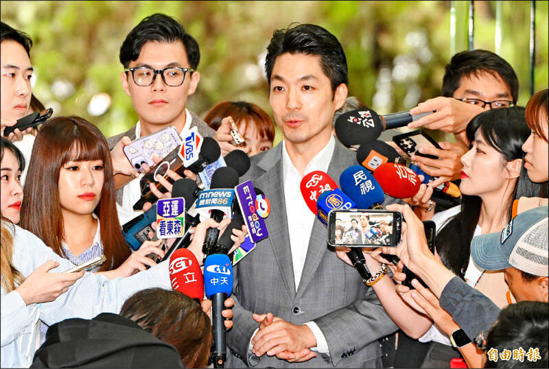 蔣萬安問A答B 律師稱被政治耽誤